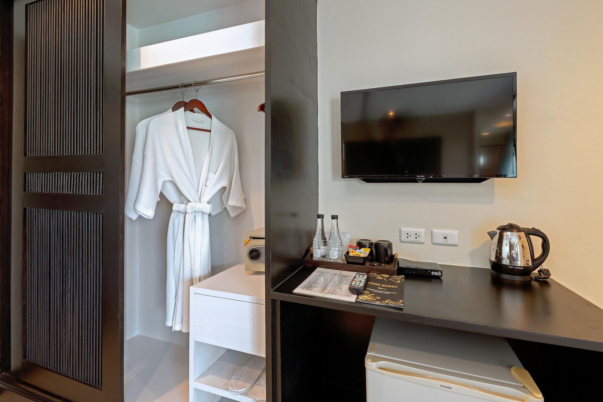 Baramee Resortel Patong Екстер'єр фото