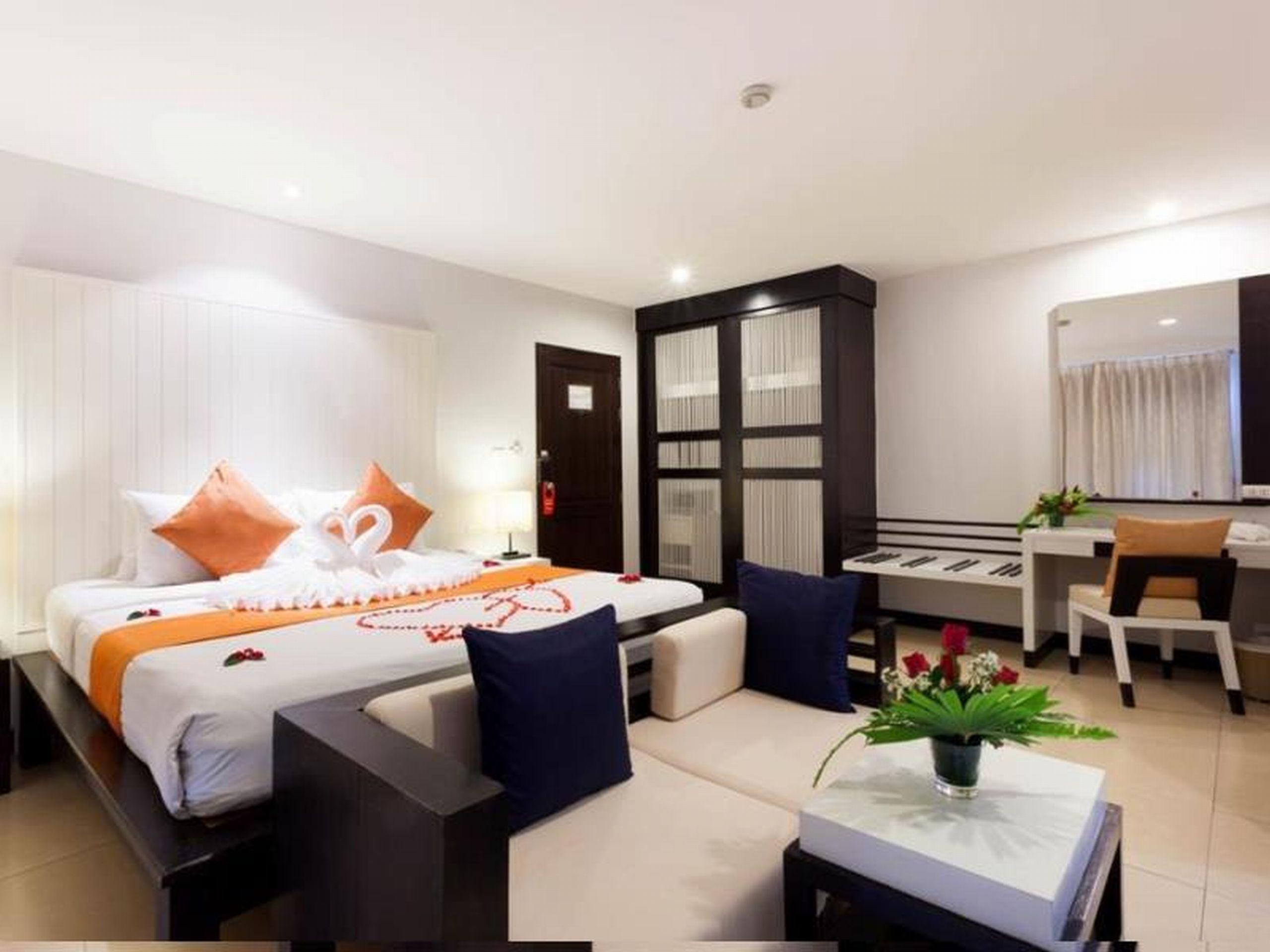 Baramee Resortel Patong Екстер'єр фото