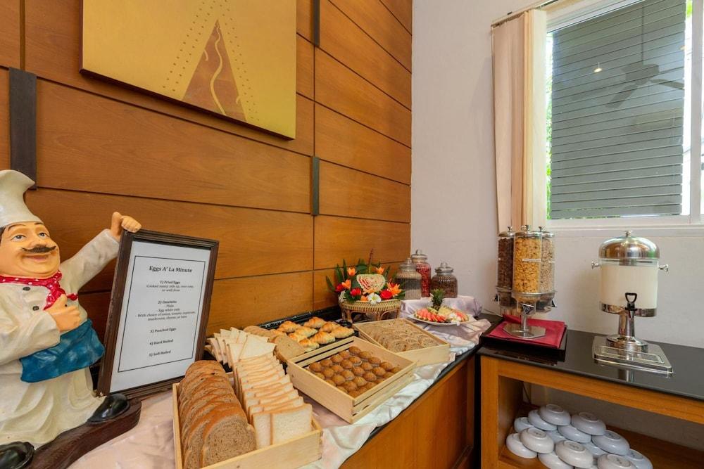 Baramee Resortel Patong Екстер'єр фото